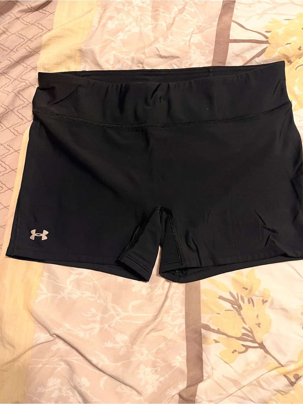 Under Armour Women's Lg Black Athletic Bike Shorts